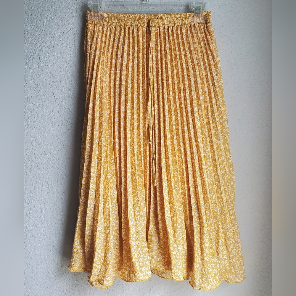 Yellow Floral Pleated A-Line Skirt